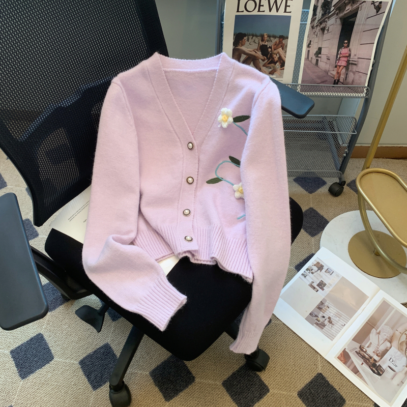 Autumn French high-end design niche V-neck cardigan three-dimensional flower striped sweater jacket top for women