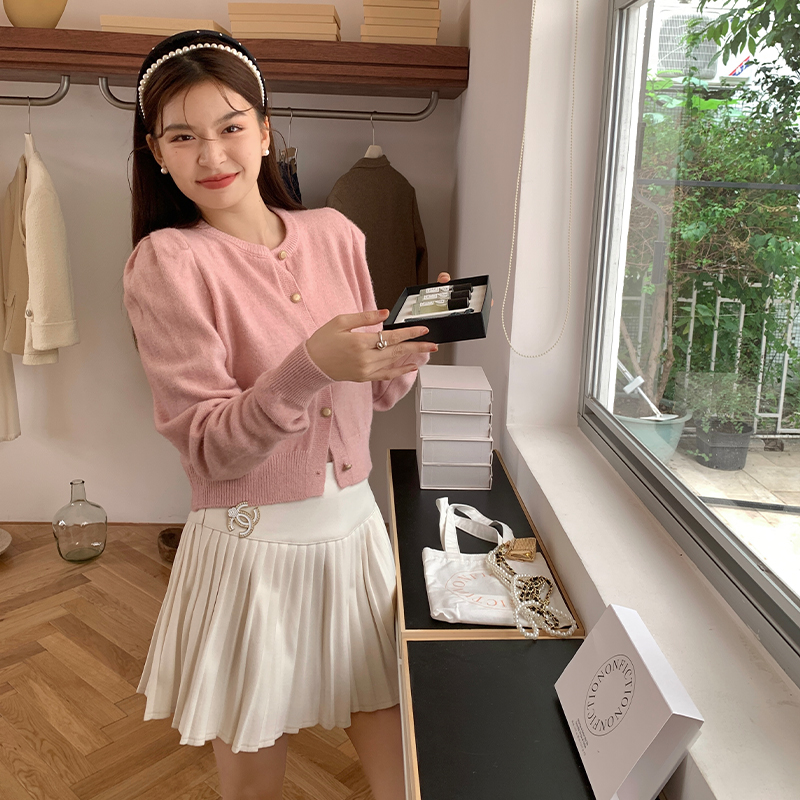 Gentle wind warm sweater cardigan coat for women autumn and winter Korean style round neck knitted bottoming cardigan