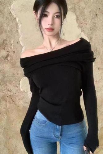 French-style one-shoulder gentle knitted top women's design feeling slim and slim off-shoulder long-sleeved sweater