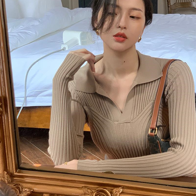 Early autumn tops polo collar bottoming shirt v-neck knitted sweater 2023 new women's spring and autumn sweater design sense niche