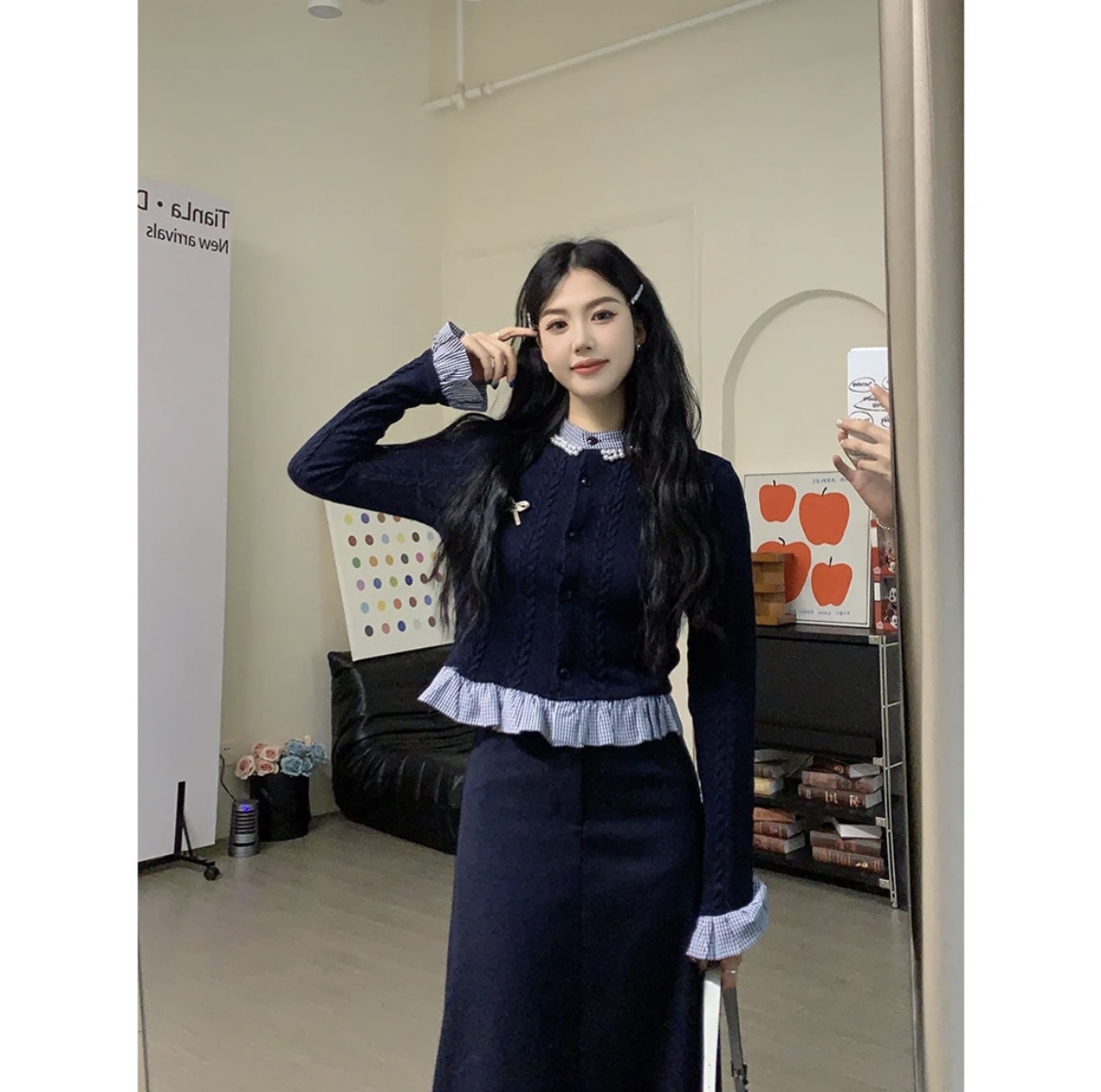 New York art student Duoduo 2023 autumn brooch-free lapel long-sleeved design sweater for women