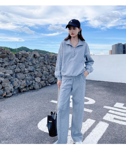 High-end V-neck sweater women's 2023 autumn new loose age-reducing sportswear suit casual sweatpants two-piece set