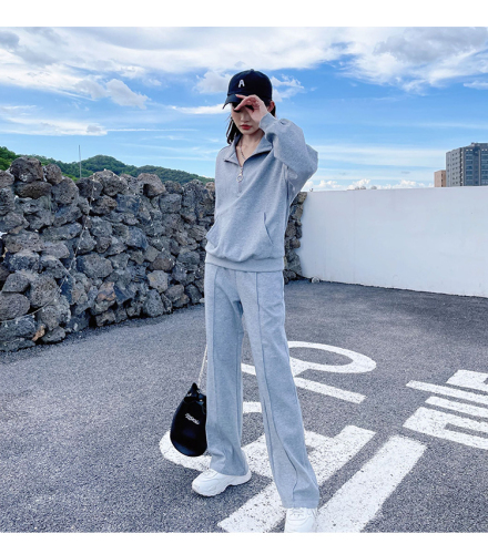 High-end V-neck sweater women's 2023 autumn new loose age-reducing sportswear suit casual sweatpants two-piece set