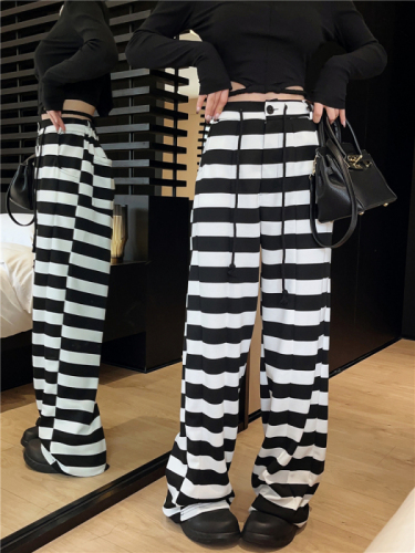 Fashion strapless long-sleeved T-shirt + versatile striped wide-leg casual pants