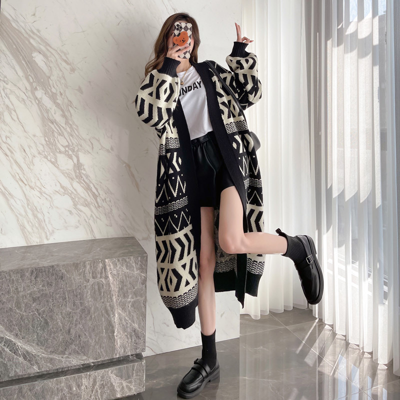 Korean version sweater coat cardigan women's autumn and winter long section over the knee loose and thin design sense retro lazy style knitted sweater