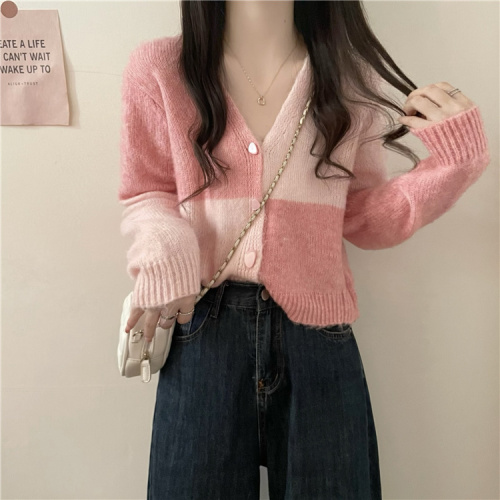 ~Autumn new soft and waxy niche age-reducing knitted stitching sweater cardigan coat for women