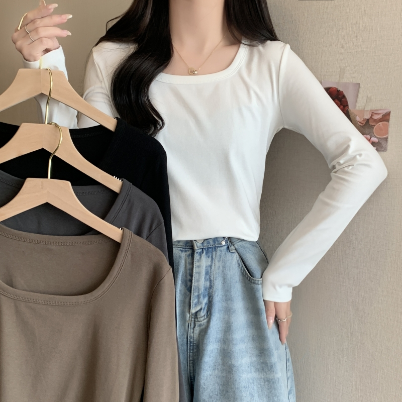 There are ammonia velvet brushed long-sleeved T-shirt women's collarbone high waist short bottoming shirt ins tide