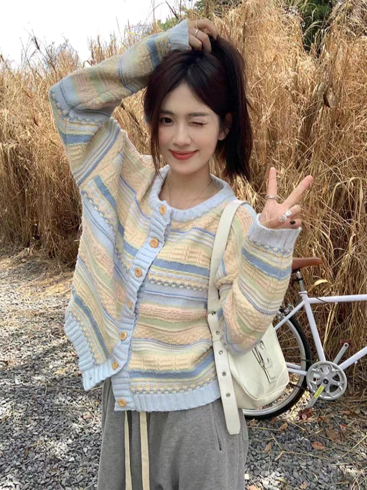 Soft and waxy lazy sweater Korean style light blue casual jacket for women 2023 new spring and autumn long-sleeved knitted cardigan