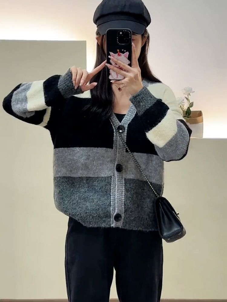 Autumn Design Sense Niche Lazy Knitted Sweater Cardigan Feminine Contrasting Color Striped V-Neck Top