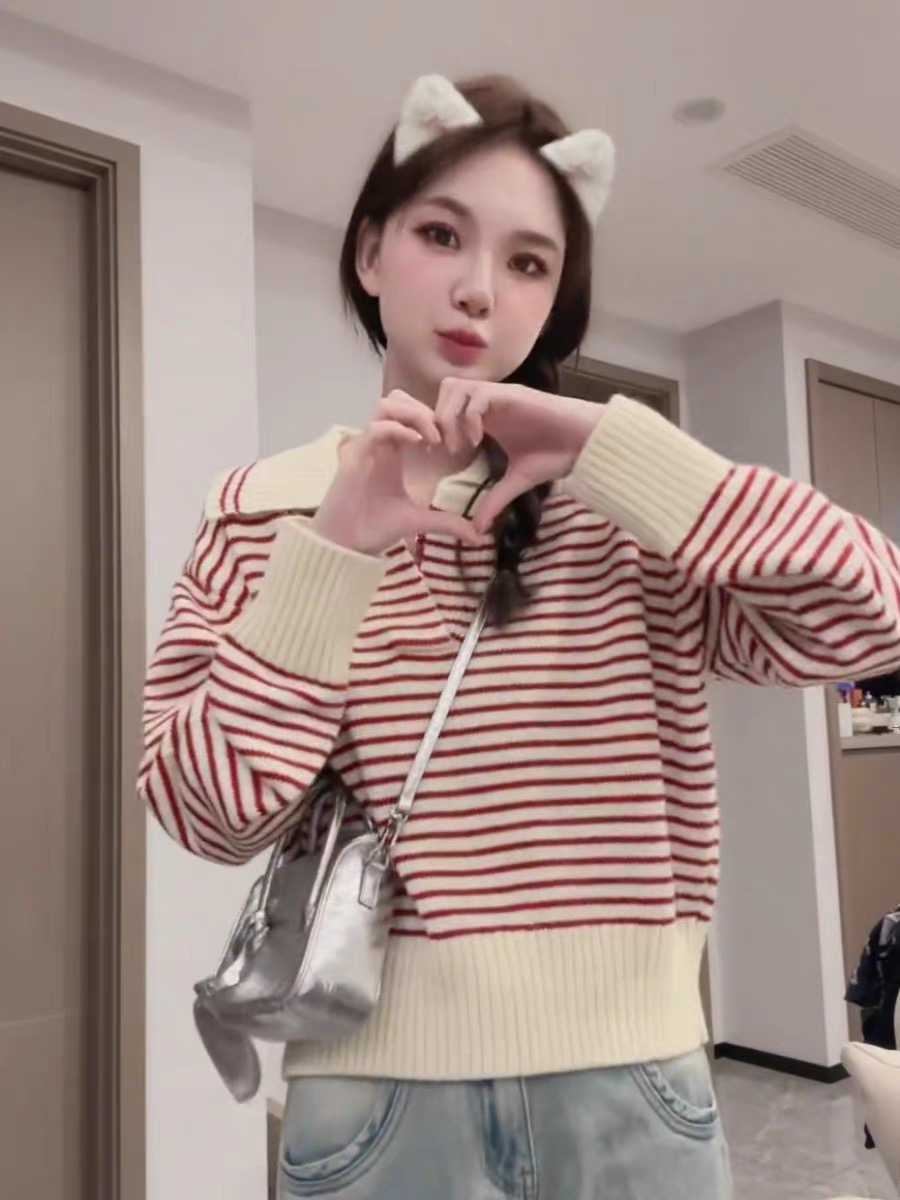 Fashionable loose age-reducing college style striped sweater for women 2023 autumn casual POLO collar temperament pullover long-sleeved knitted