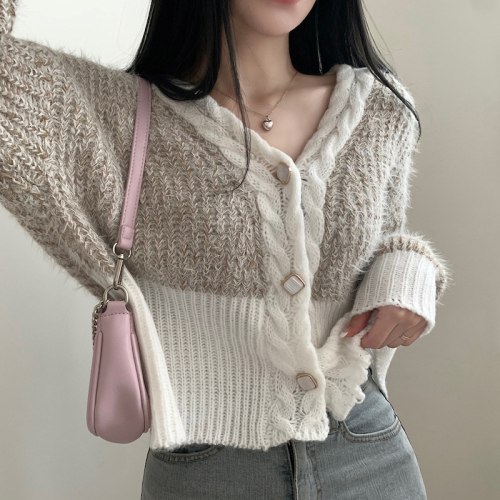 It has been eight years. Xiaoxiangfeng soft waxy wool knitted cardigan autumn high-end temperament sweet sweater with puff sleeves