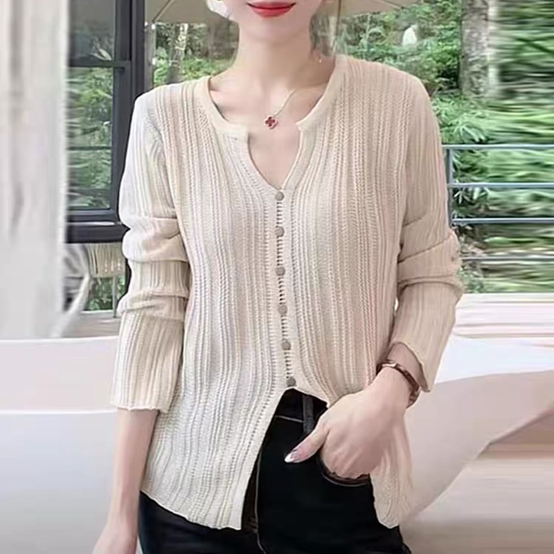 Korean fashionable v-neck knitted sweater for women early autumn 2023 new slim fit and stylish slit long-sleeved top
