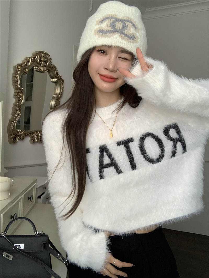 White Mink Wool Sweater Women's Autumn and Winter New Sweet Hot Girl Soft and Waxy Short Knitted Sweater Warm Top