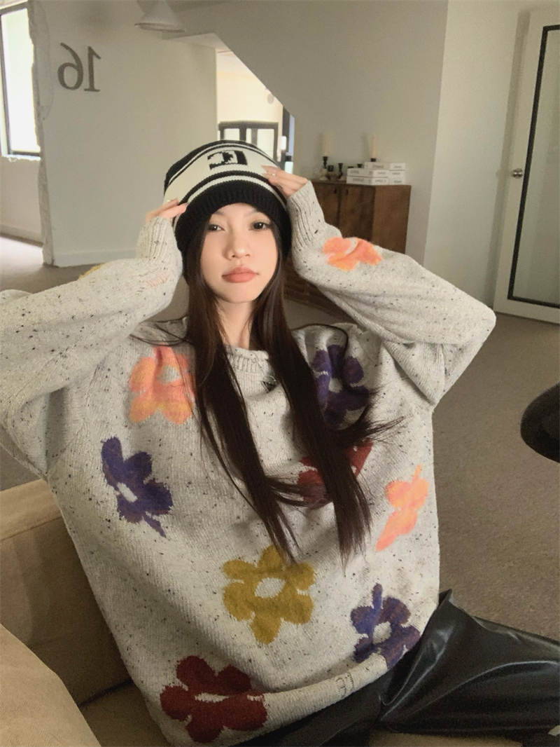 秋裝新款2023韓版寬鬆慵懶風花朵針織衫毛衣女
