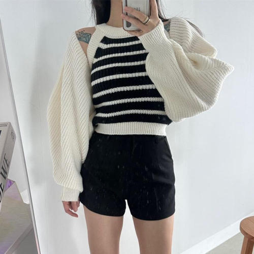 South Korea's Dongdaemun autumn and winter new striped sleeveless vest suspender + solid color knitted shawl two-piece suit 6702