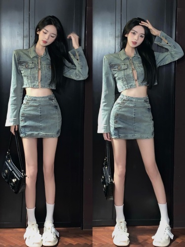 ~Korean style navel-baring cardigan denim jacket + high-waist hip-covering denim skirt suit