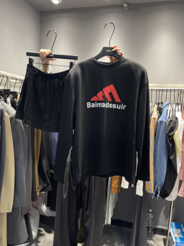 Early autumn new style Korean letter printing trendy brand loose and versatile fashionable shoulder pad long-sleeved T-shirt for women ins trend