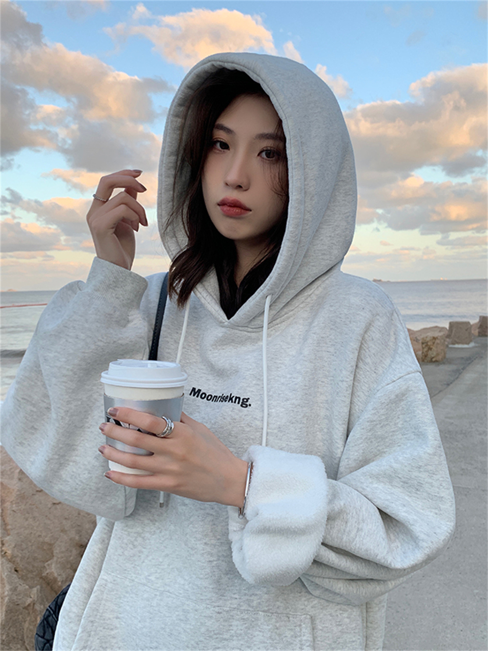 Autumn and winter velvet sweatshirt for women Korean style trendy student loose lazy style long-sleeved ins thickened top hooded jacket cec