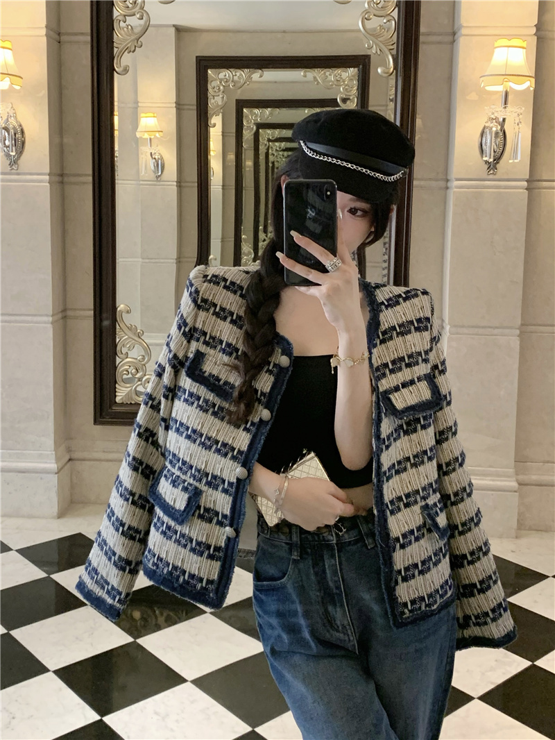 ~2023 new autumn style high-end design temperament contrasting woven frayed edge small fragrant jacket