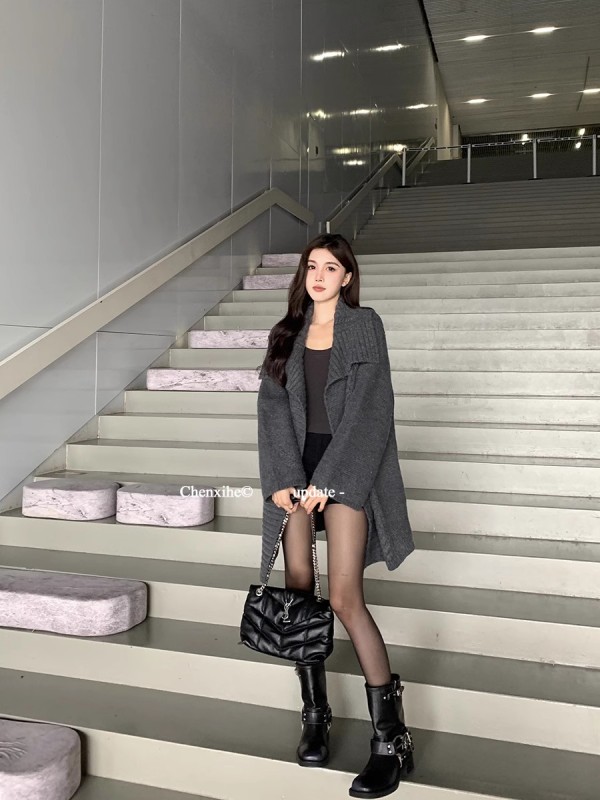 He Chenxi 9/8 20:00 Beautiful and atmospheric two-color large lapel sweater knitted cardigan
