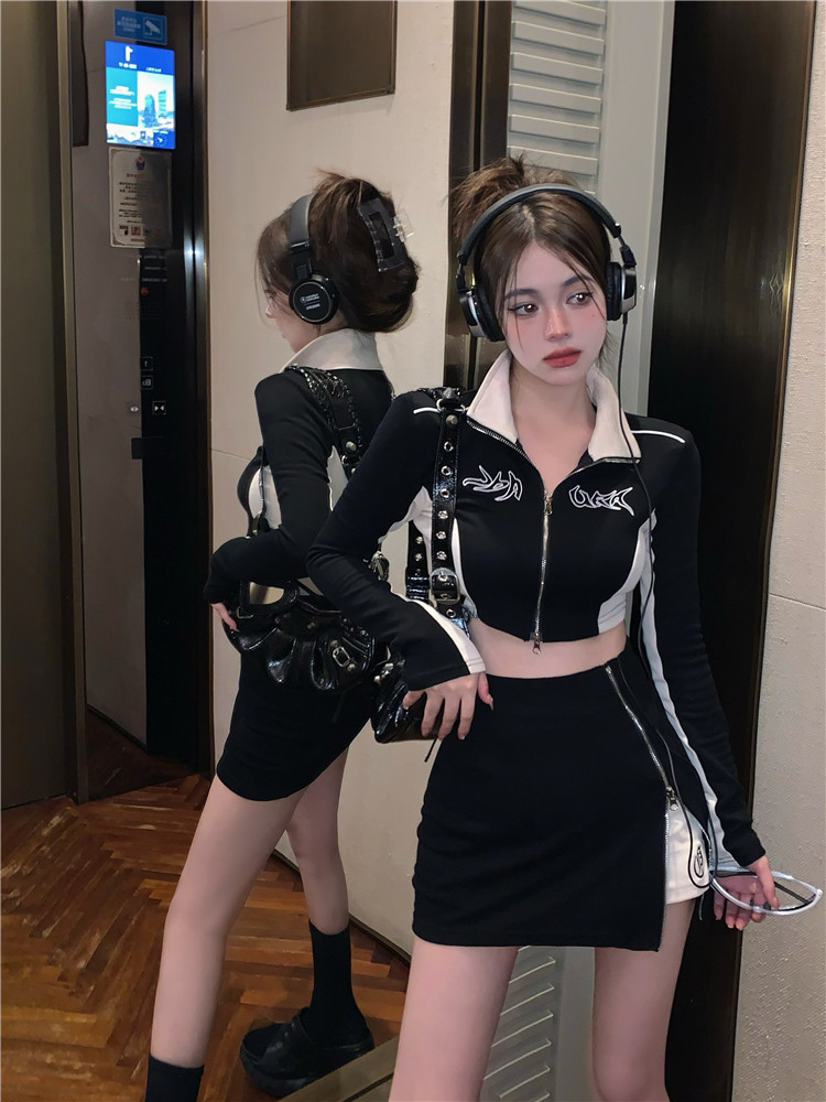 2023 Autumn Halo Hot Girl Knitted Slim Contrast Color Navel-Baring Jacket Sweet Spicy Skirt Suit
