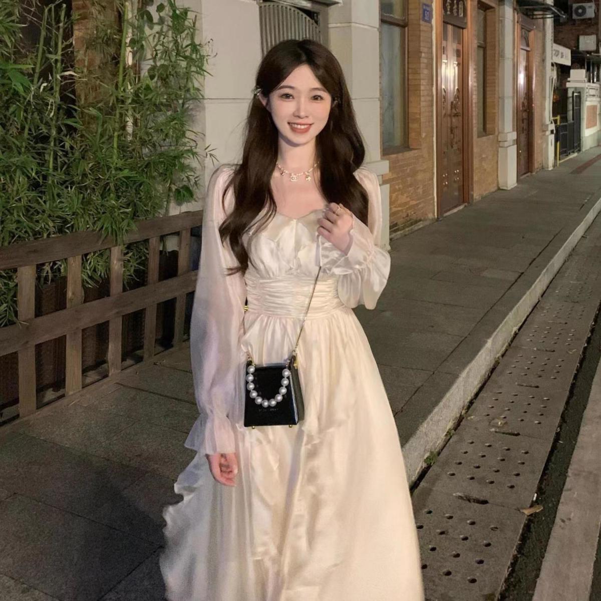 Original method + zipper lining 2023 spring new long-sleeved dress design waist fairy skirt for women