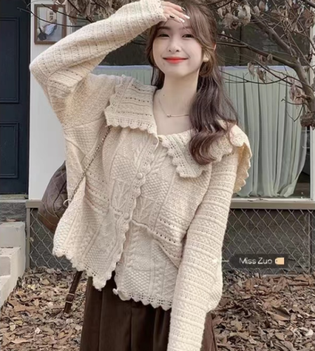 New autumn and winter large size women's knitted cardigan French gentle doll collar sweater coat niche Korean style coat