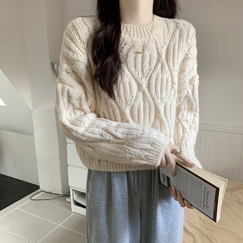 ~New autumn and winter Korean style loose lazy style short Japanese twist twist versatile knitted pullover sweater