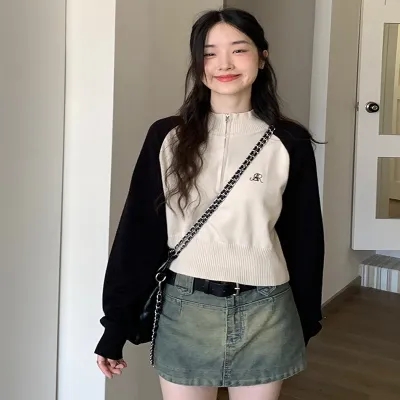 2023 Early Autumn New Contrast Color College Style Knitted Korean Style Tops with Niche, Chic and Versatile Designs