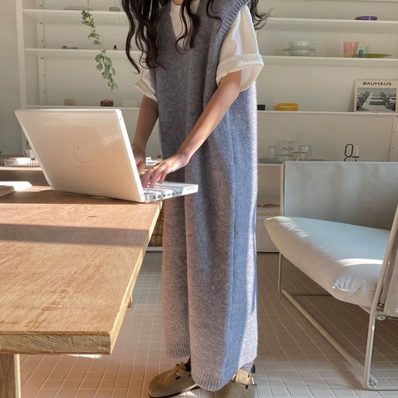 !  Korean chic simple solid color extra long large version V-neck knitted vest dress vest dress wool
