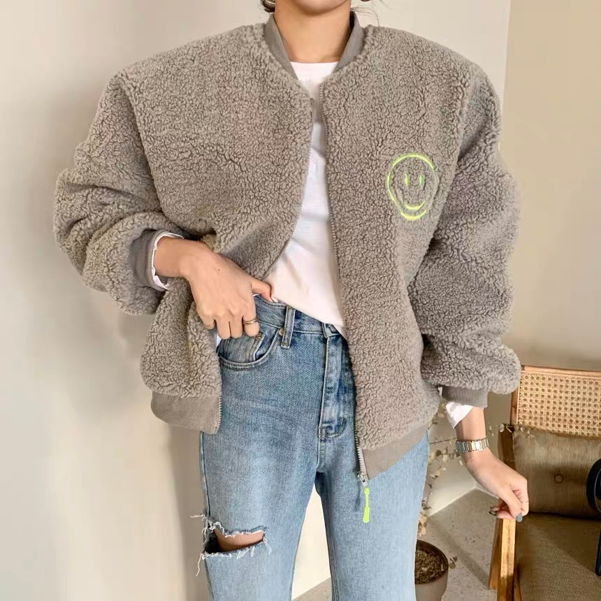 2023 autumn and winter new American style imitation lamb plush smiley face embroidered baseball uniform jacket jacket for women ins trend