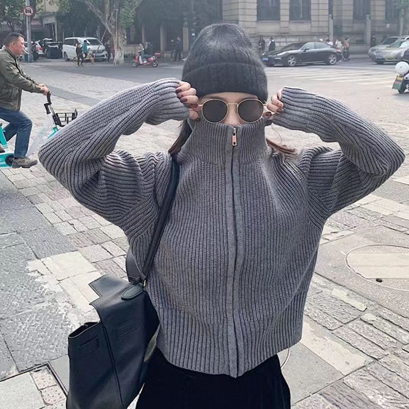 Turtleneck sweater jacket for women autumn and winter design niche outer top gray zipper short knitted cardigan winter