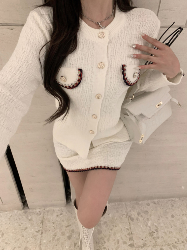 Winter small fragrant knitted cardigan fashion suit winter new high-waisted slimming hip skirt two-piece set