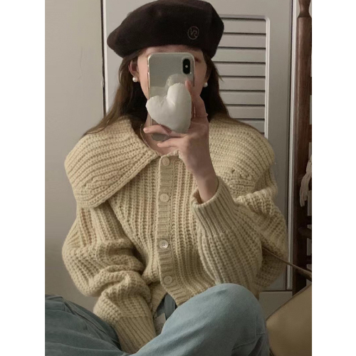 Korean chic autumn and winter French age-reducing doll large lapel single-breasted loose and versatile long-sleeved knitted cardigan sweater