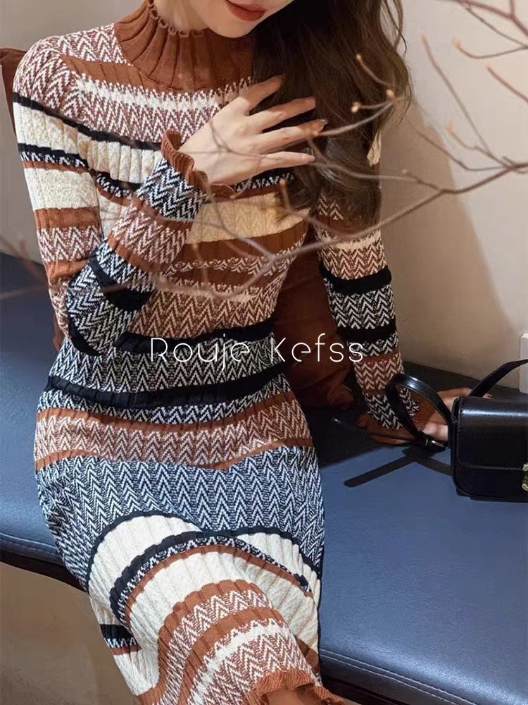 Rouje Kefss法式復古拼色條紋長裙高領氣質秋冬打底毛衣連衣裙女