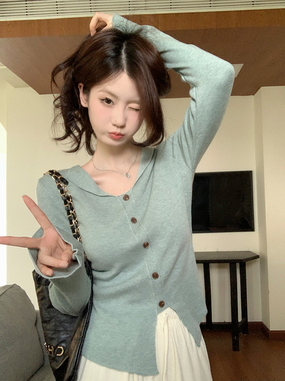 Sweet and spicy design irregular long-sleeved sweater for women early autumn new slim slimming top trendy