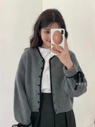 New hot product Korea Dongdaemun purchasing agent sweet age-reducing bow-knot patchwork sweater jacket