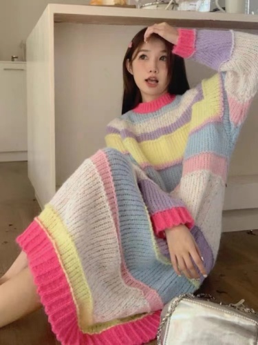 Korean version of contrasting striped pullover sweater dress for women, loose and lazy long-sleeved knitted dress for women in autumn