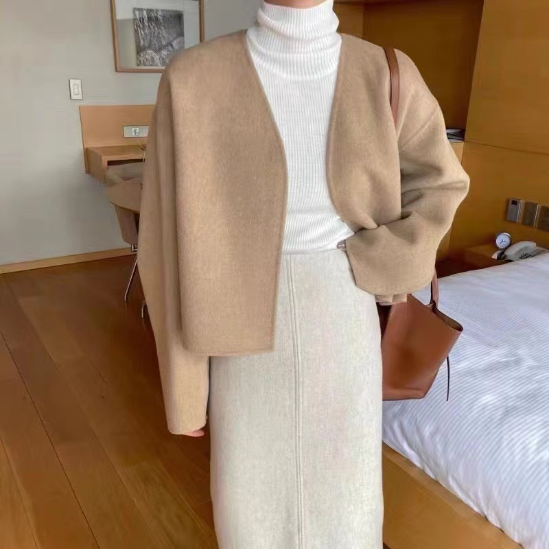 South Korea's Dongdaemun Spring and Autumn New Fashion Style Simple Small V-neck Loose Short Woolen Jacket