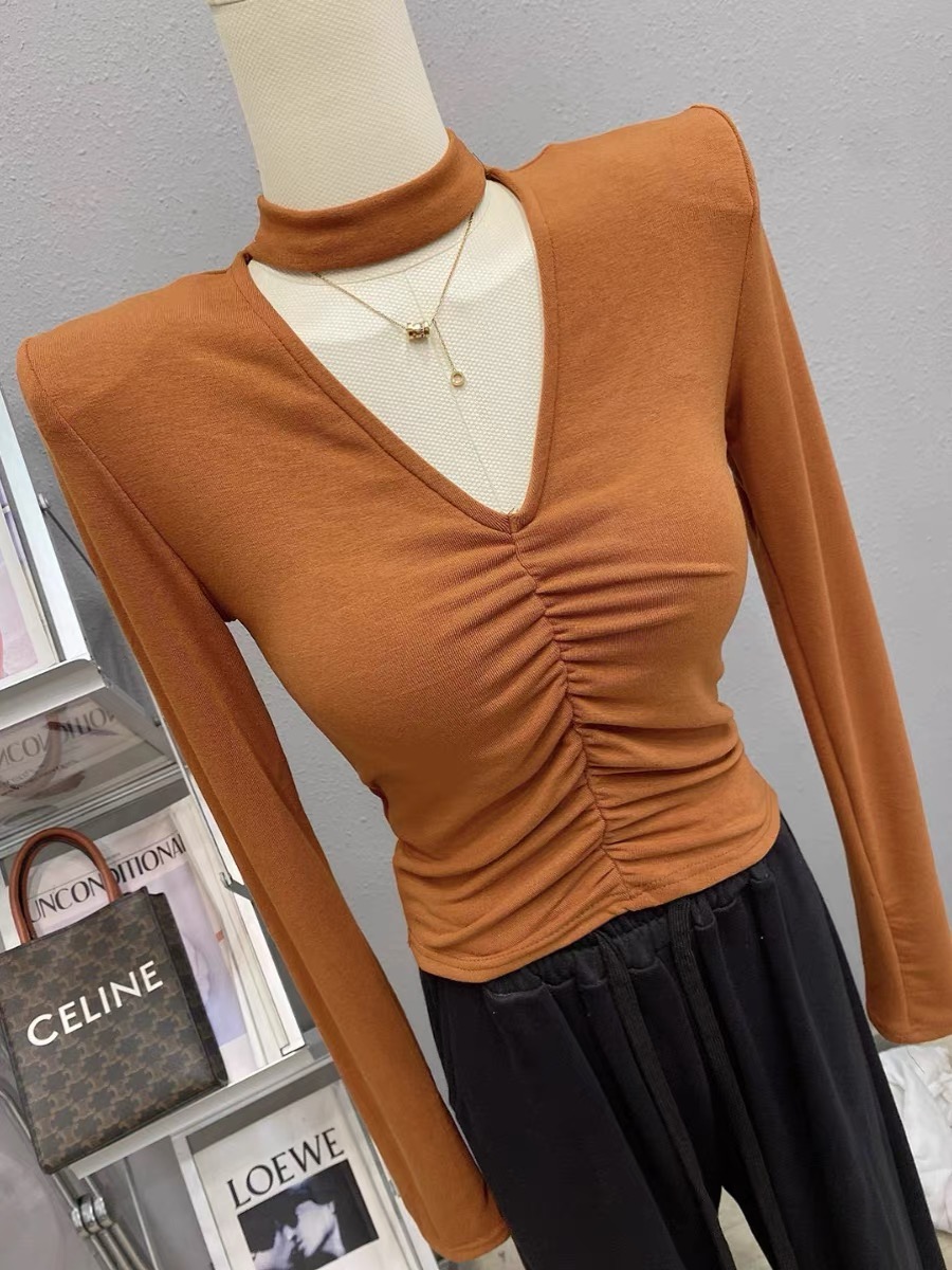 Halter neck V-neck slim slim top pleated retro shoulder pad T-shirt versatile long-sleeved 2023 autumn women's bottoming shirt