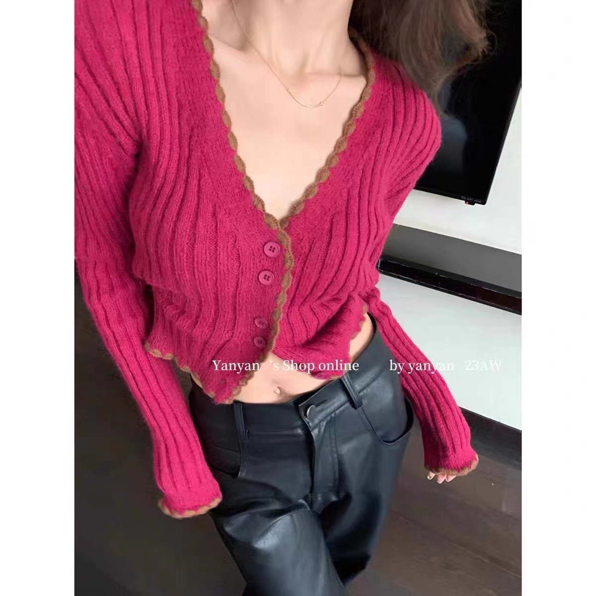 Korean version 2023 new autumn hot girl sweet color matching ins style buttoned knitted sweater cardigan