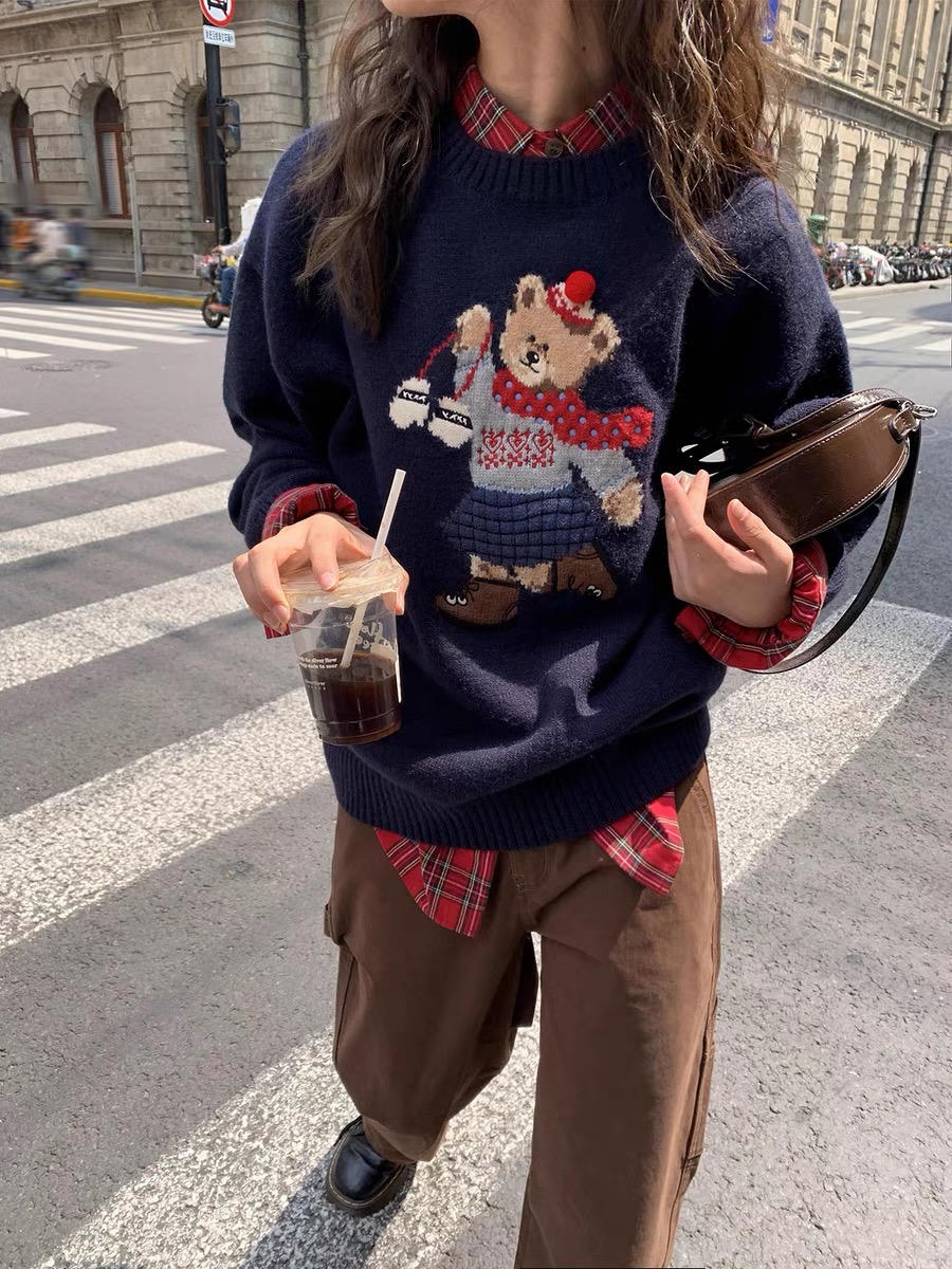 你好卡農 原創小熊提花圓領套頭毛衣女秋季新款寬鬆連帽針織上衣