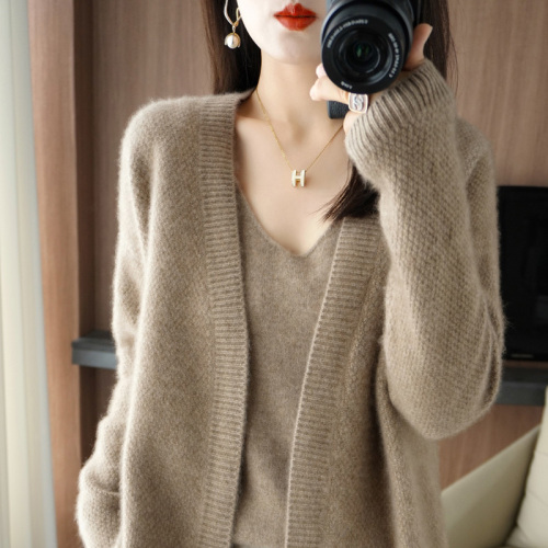 Autumn New Cashmere Sweater Short Women's Knitted Sweater Jacket Solid Color Long Sleeve V Neck Suspender ➕ Jacket Two-piece Set