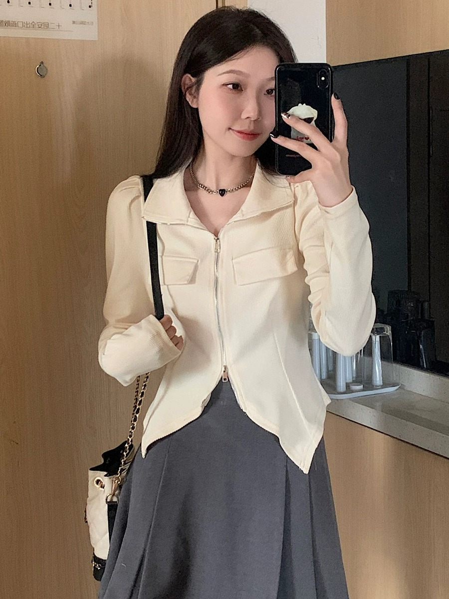 長袖t恤女秋裝設計感小眾短款不規則打底衫內搭別致上衣