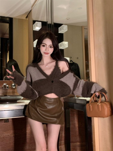 韩版法式马海毛吊带上衣撞色开衫套装
