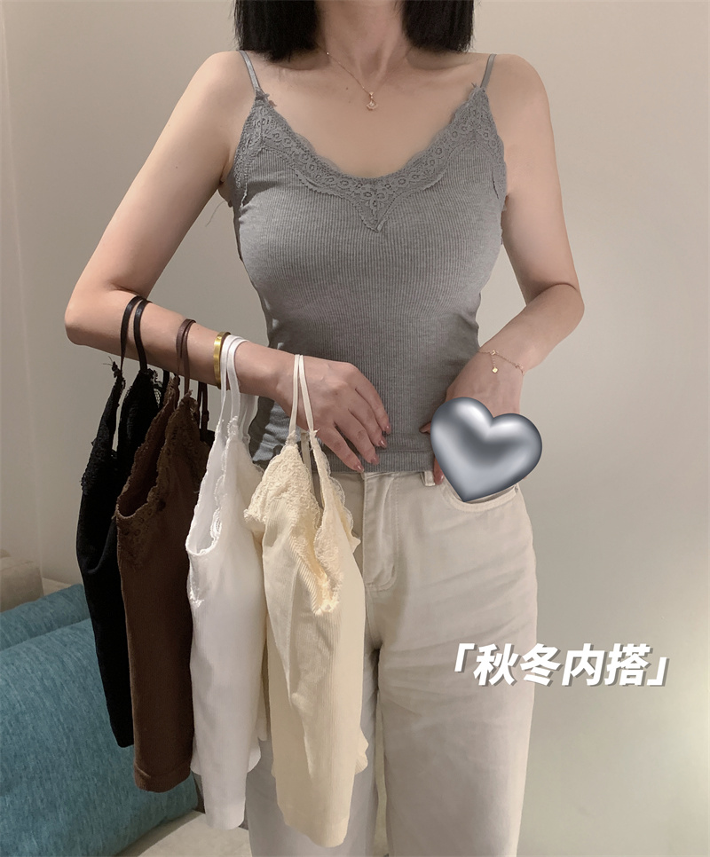 ~蕾絲V領甜辣小吊帶背心2023新款秋冬內搭打底帶胸墊