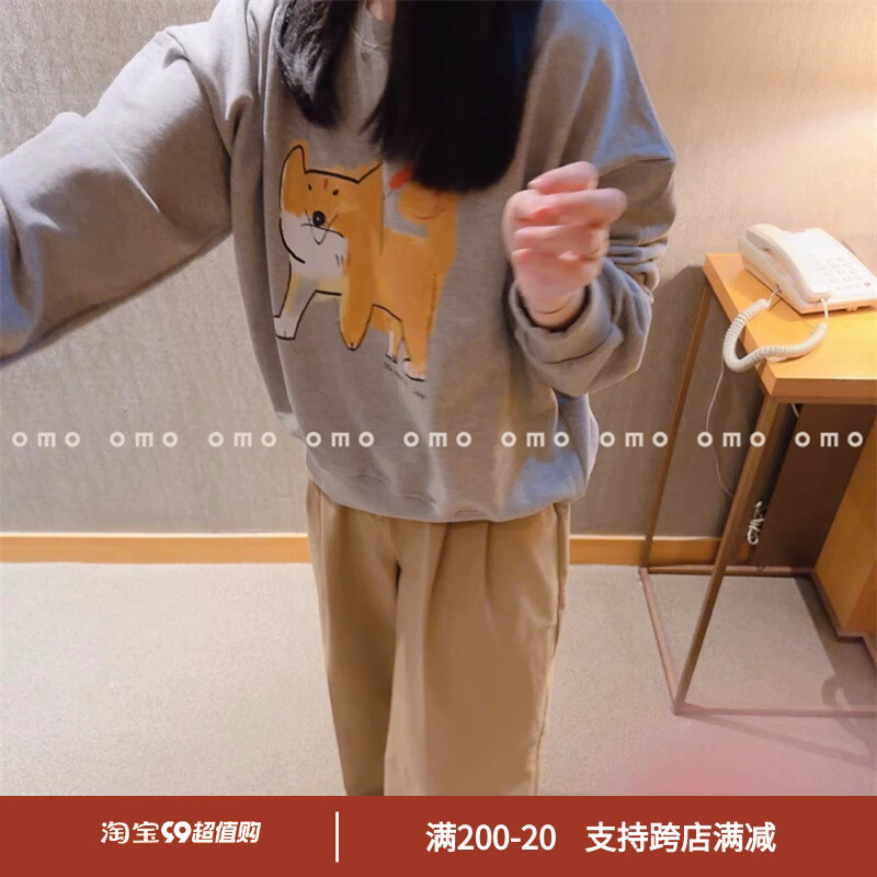 官圖  秋裝薄款衛衣女大碼 後包領 拉肩線 M-XXXL