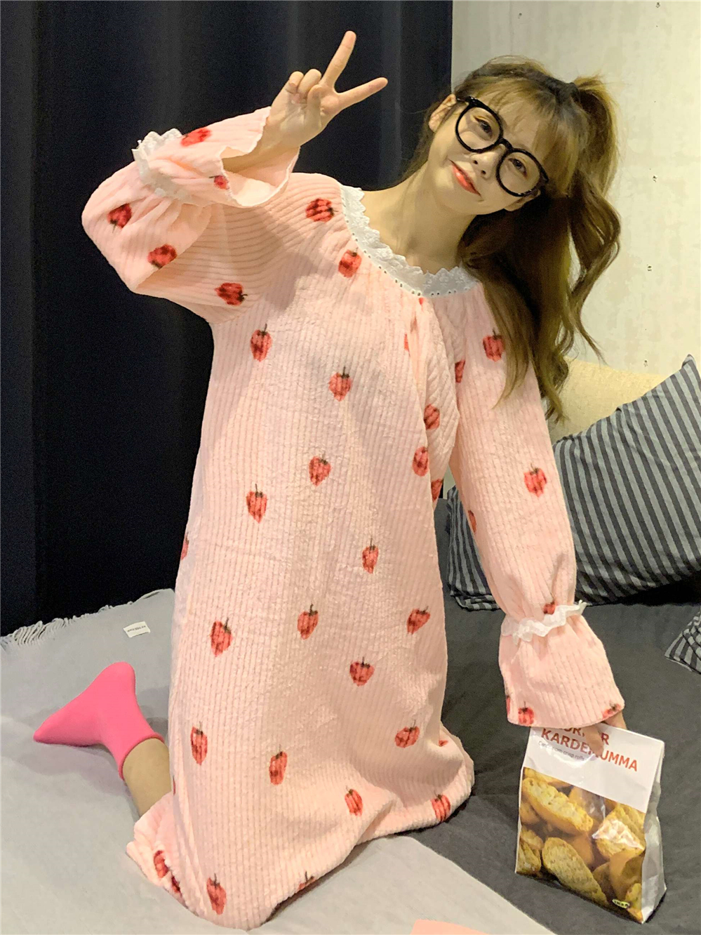 秋冬季法蘭絨加厚加絨睡衣女可愛網紅款外穿家居服睡裙