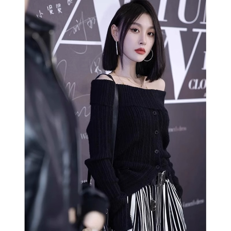 辣妹一字肩上衣女秋高級感氣質修身長袖顯瘦洋氣遮肉別致絕美上衣