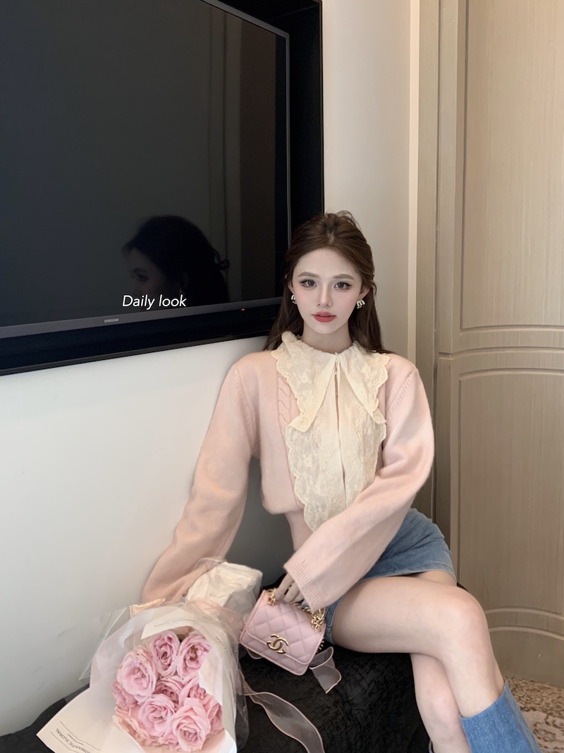 櫻香韓妹~氣質拼接蕾絲軟糯針織衫秋冬設計感百搭長袖毛衣